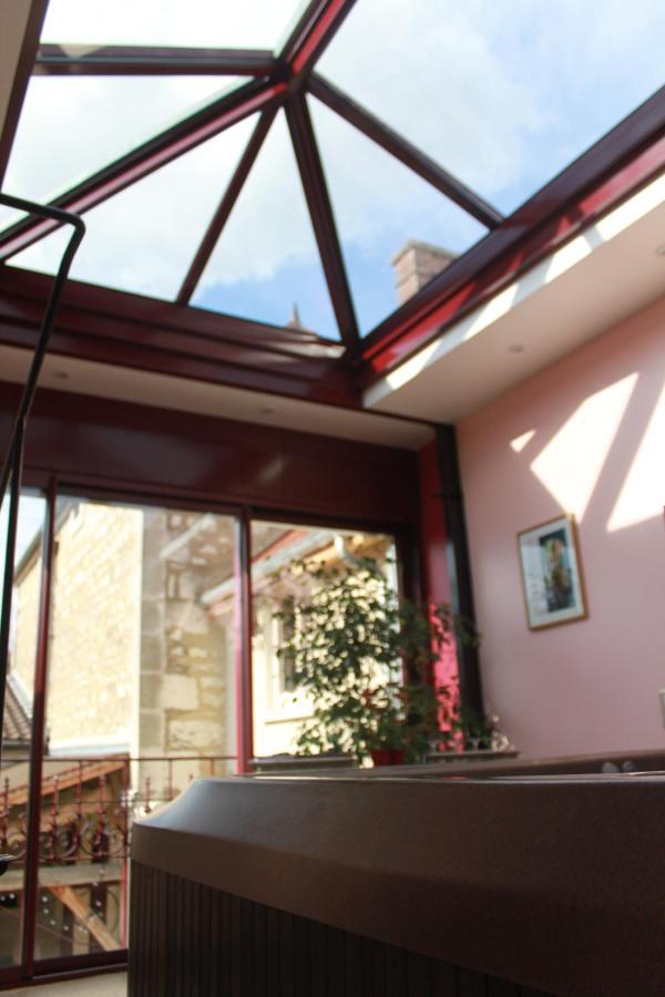 Chambres Et Table D'Hotes, Maisonnettes Individuelles Dans Propriete Privee Vézinnes Exteriér fotografie