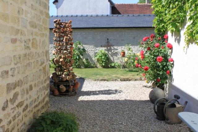 Chambres Et Table D'Hotes, Maisonnettes Individuelles Dans Propriete Privee Vézinnes Exteriér fotografie
